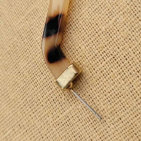 Tortoise Shell Octagon Hoop Earrings - Picture 5 of 5